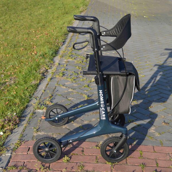 Homecare premium lichtgewicht 5,4 kg - carbon rollator - 150 kg draaggewicht - Opvouwbaar - blauw Homecare premium lichtgewicht 5,4 kg - carbon rollator - 150 kg draaggewicht - Opvouwbaar - blauw
