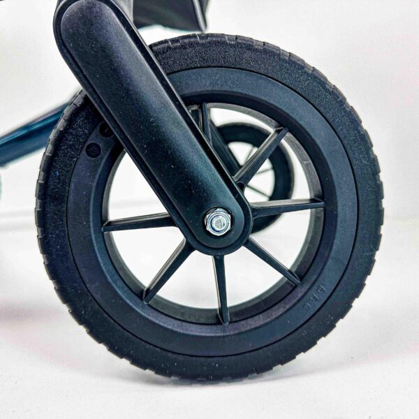 Homecare premium lichtgewicht 5,4 kg - carbon rollator - 150 kg draaggewicht - Opvouwbaar - blauw Homecare premium lichtgewicht 5,4 kg - carbon rollator - 150 kg draaggewicht - Opvouwbaar - blauw